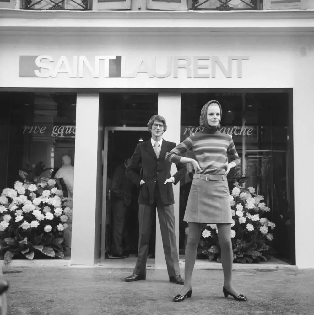 1966 年,圣罗兰左岸(Rive Gauche)系列巴黎首店