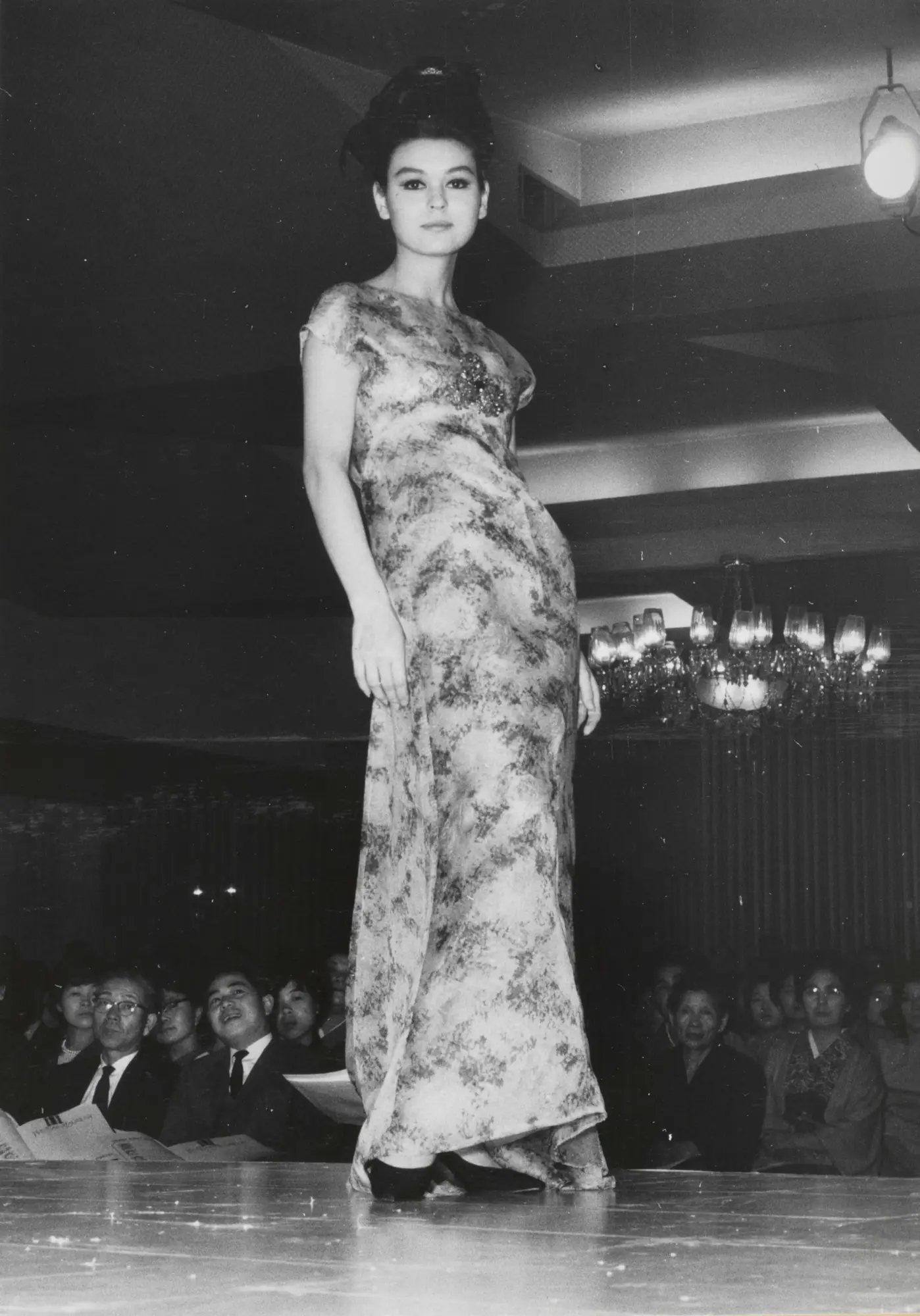 1963年 伊夫·圣罗兰首次访日的时装秀