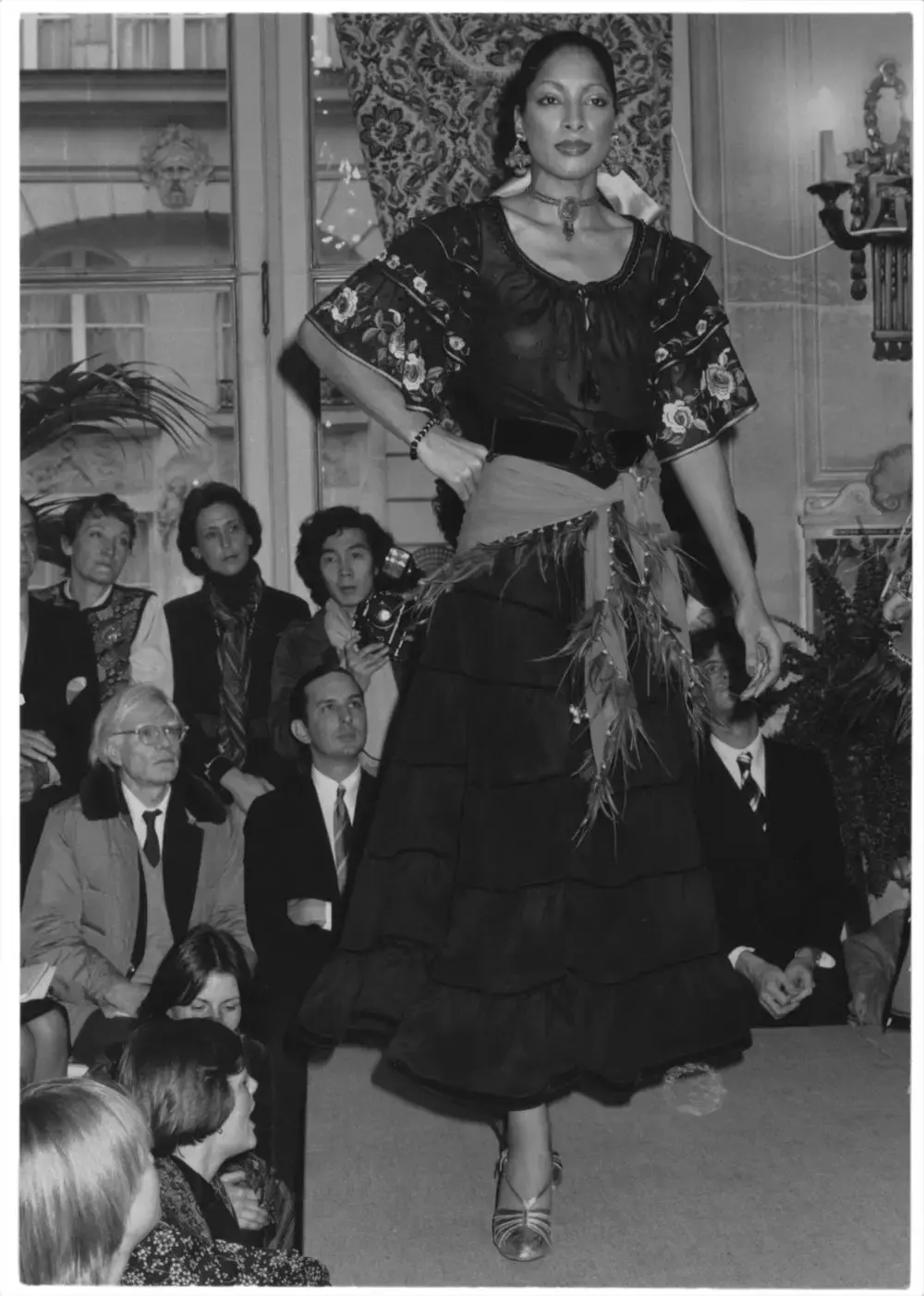 1977 年“西班牙女郎与浪漫主义者”系列