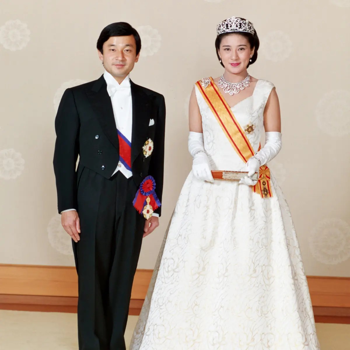 1993年森英惠为皇太子妃雅子设计的婚礼服装