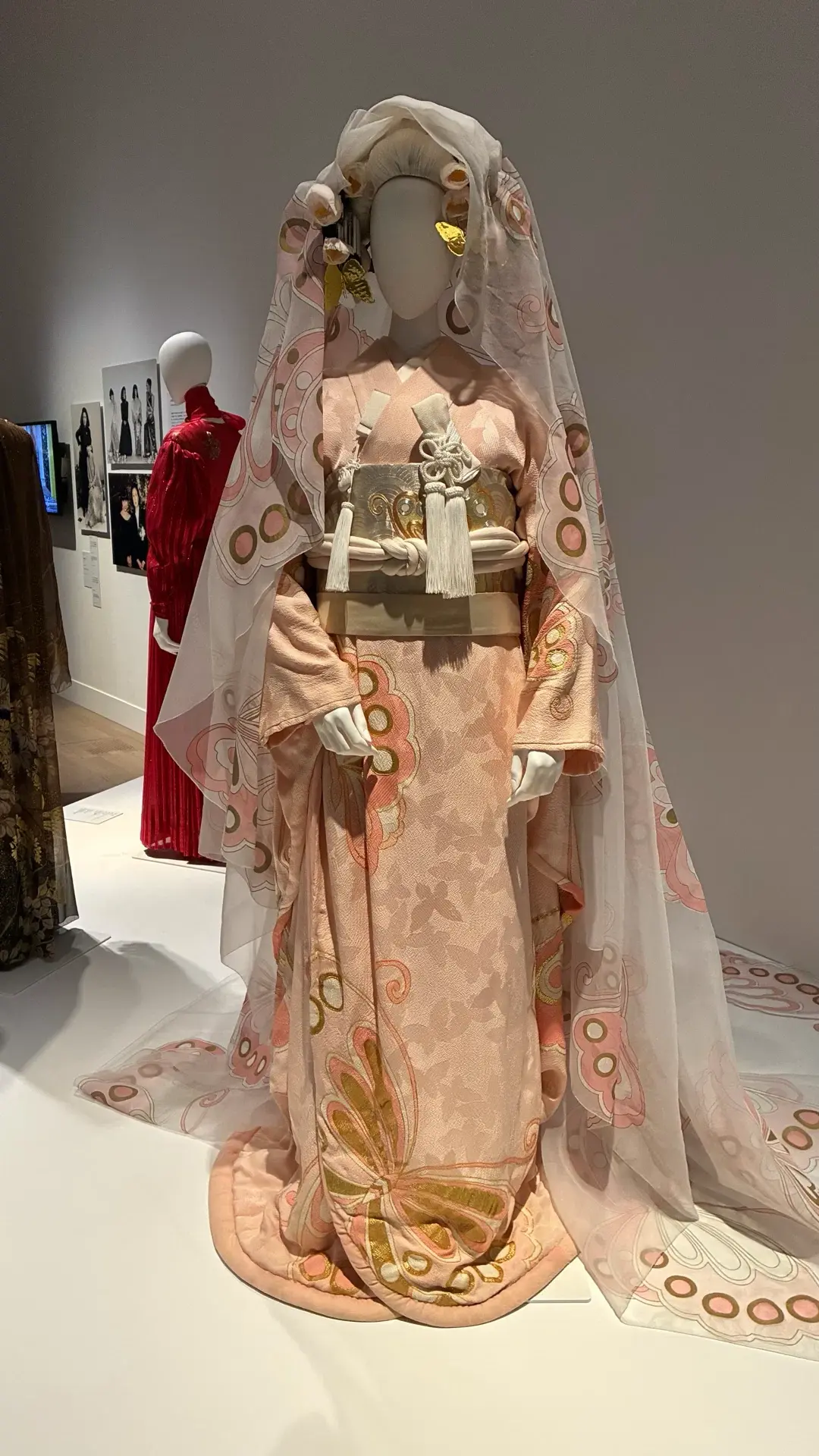 森英惠为《蝴蝶夫人》设计的服装